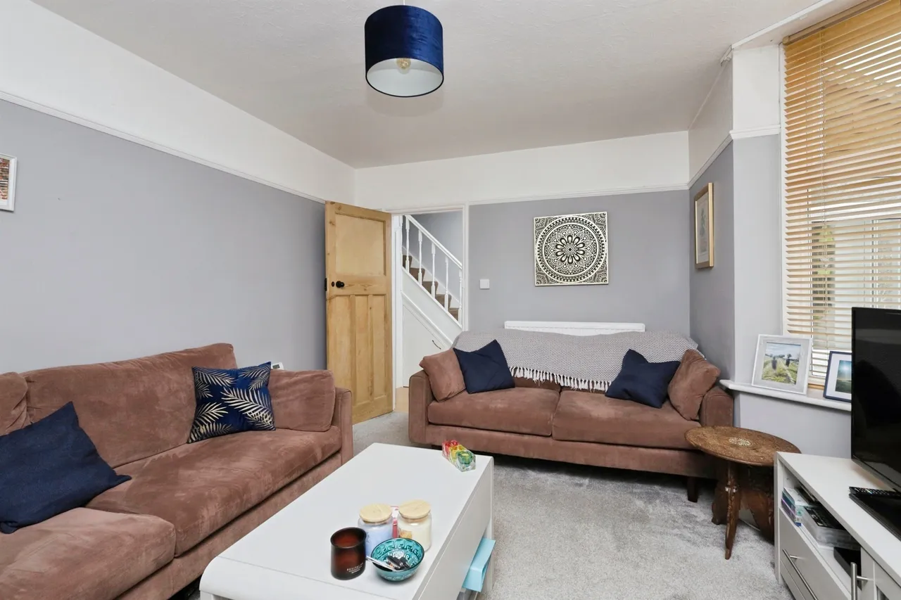Cavalry Crescent, Eastbourne, photo 3