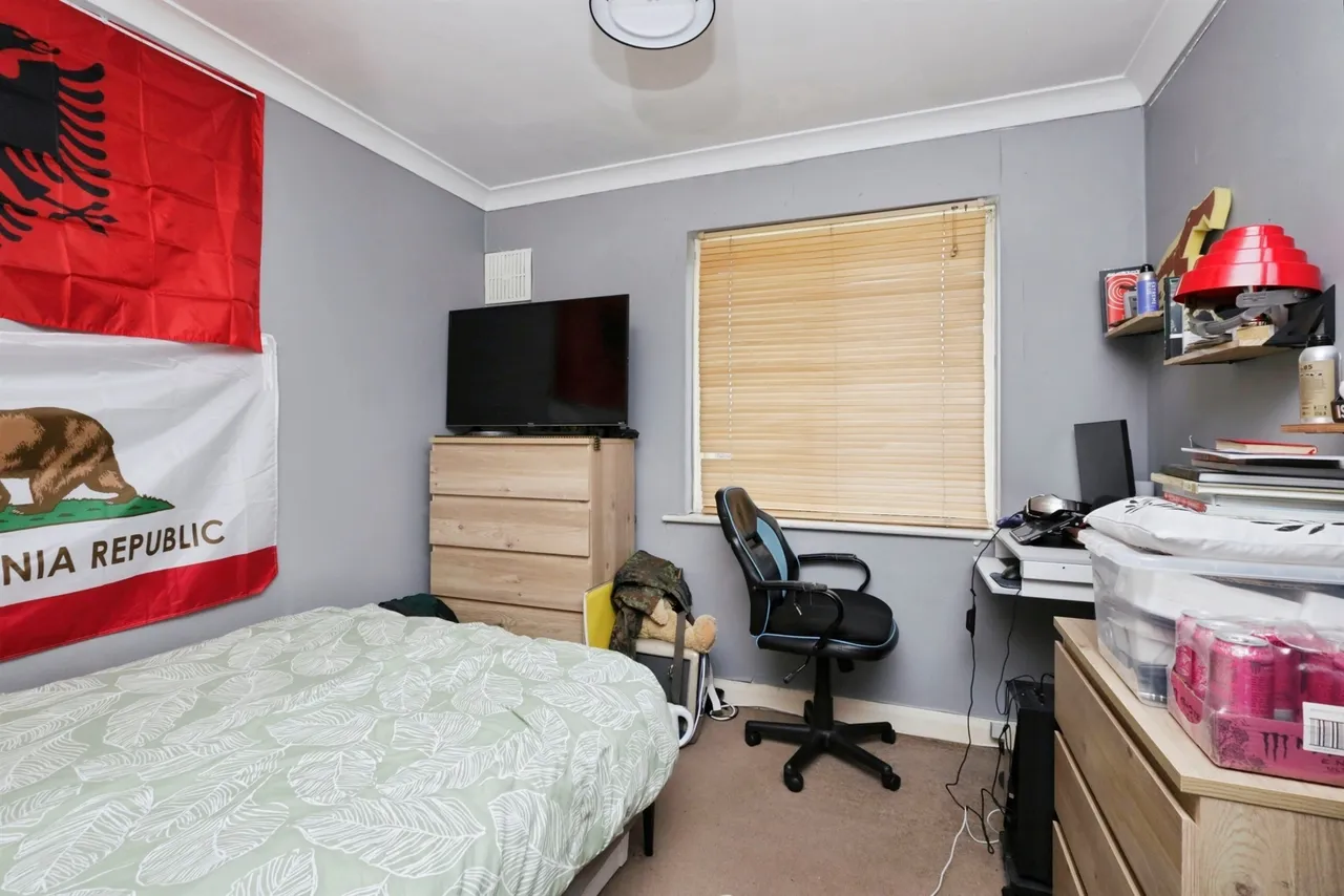 Cavalry Crescent, Eastbourne, photo 12