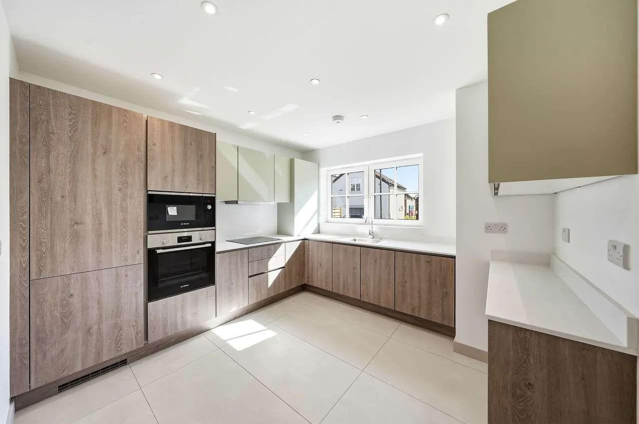 Hainault Street, New Eltham, London, SE9 2EG, photo 3