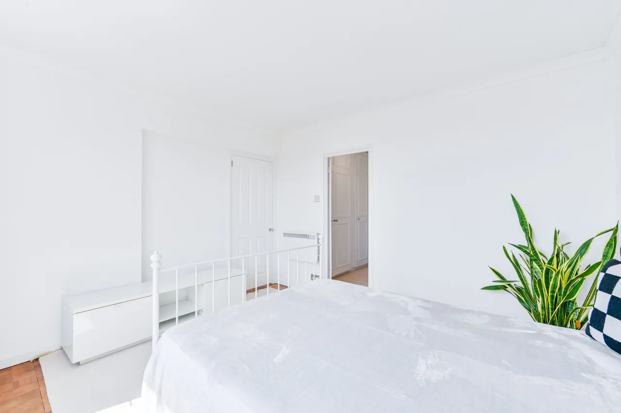 12G Stuart Tower, 105 Maida Vale, London, photo 9