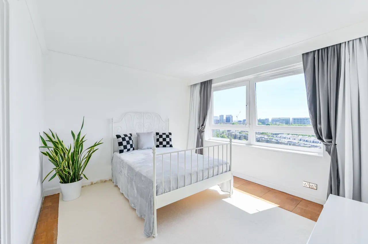 12G Stuart Tower, 105 Maida Vale, London, photo 2