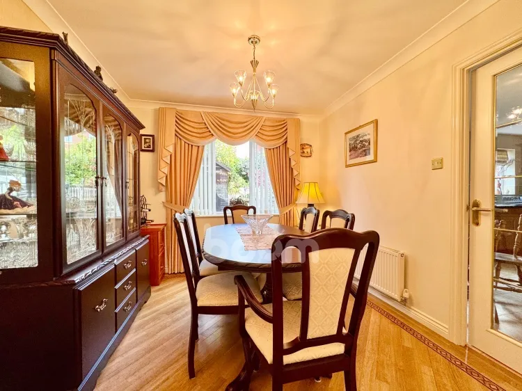 Glen Court, Dalry, KA24, photo 15