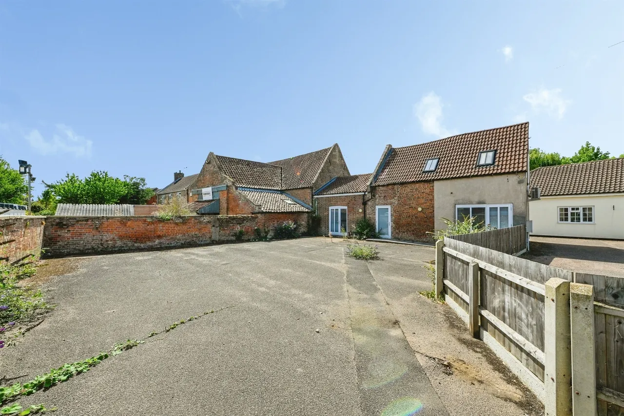 Main Road, Terrington St. John, PE14, photo 10