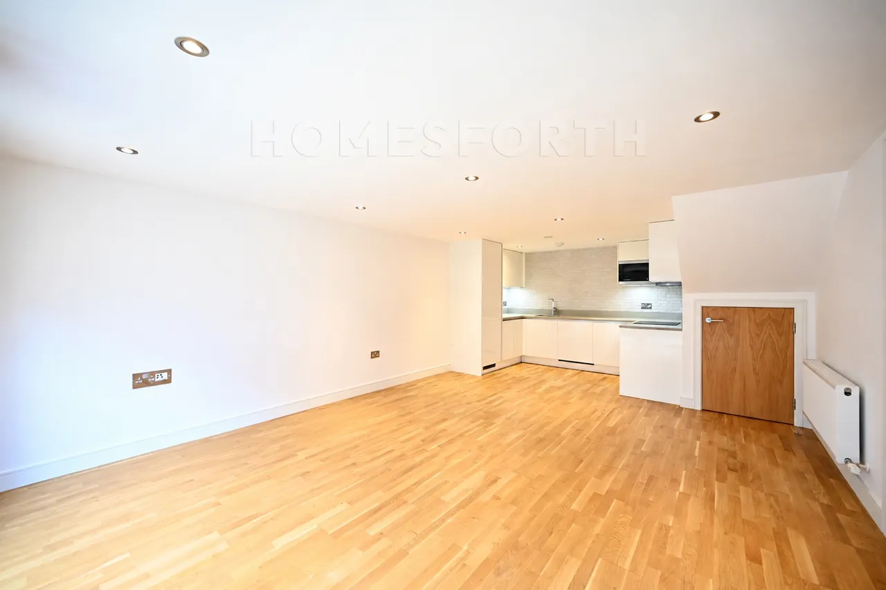 Fraser Road, Perivale, UB6, photo 5