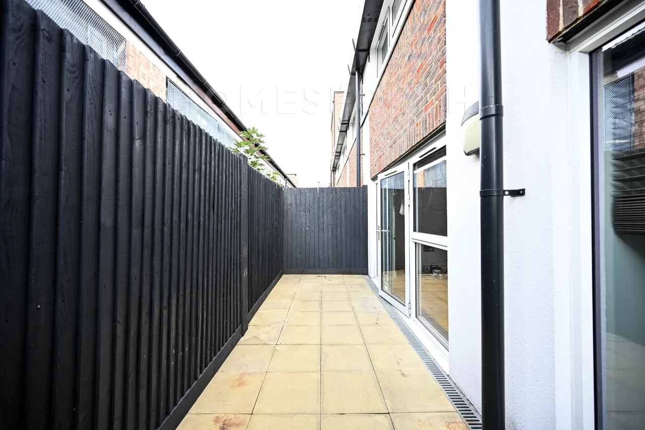 Fraser Road, Perivale, UB6, photo 13