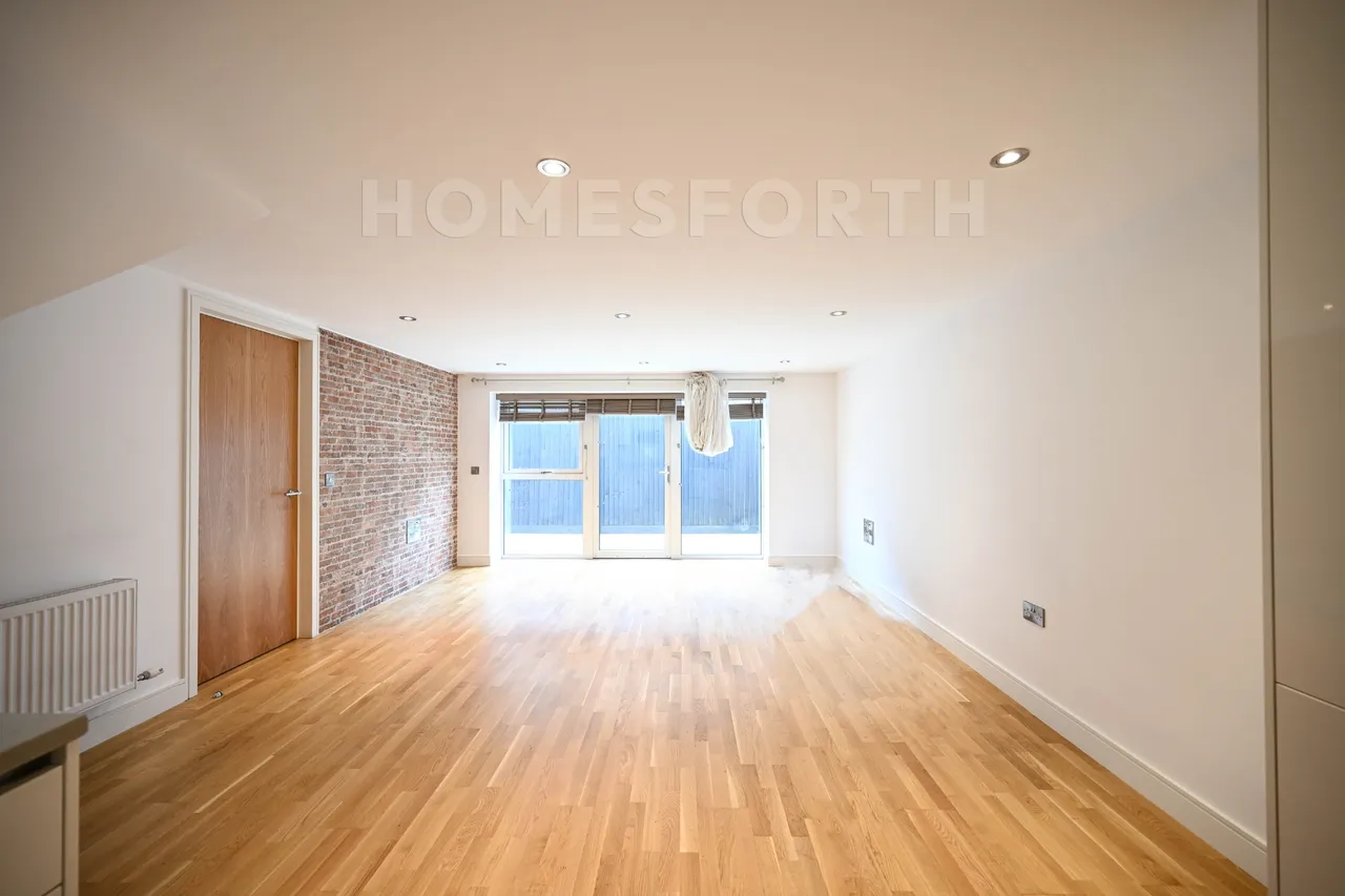 Fraser Road, Perivale, UB6, photo 9