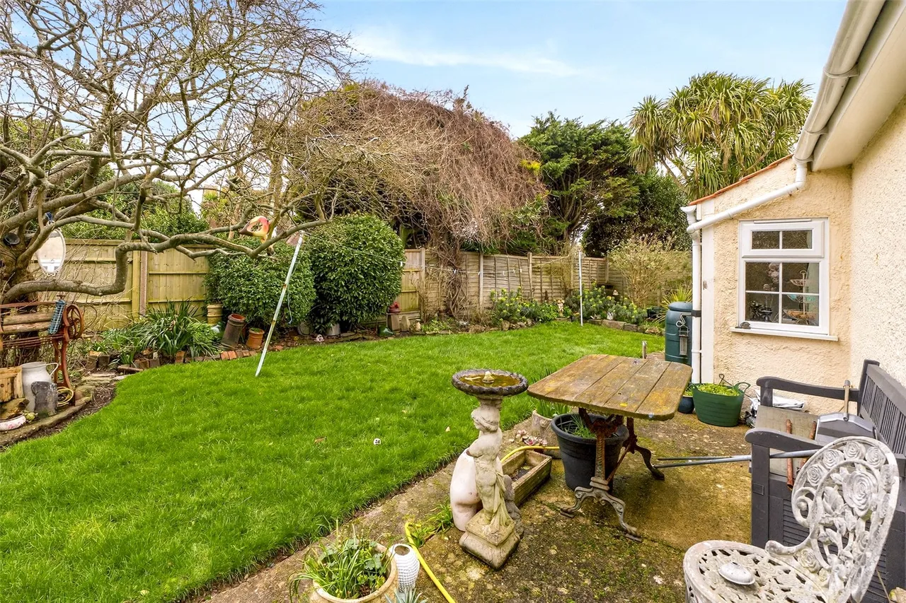 Seafield Close, Rustington, BN16, photo 8