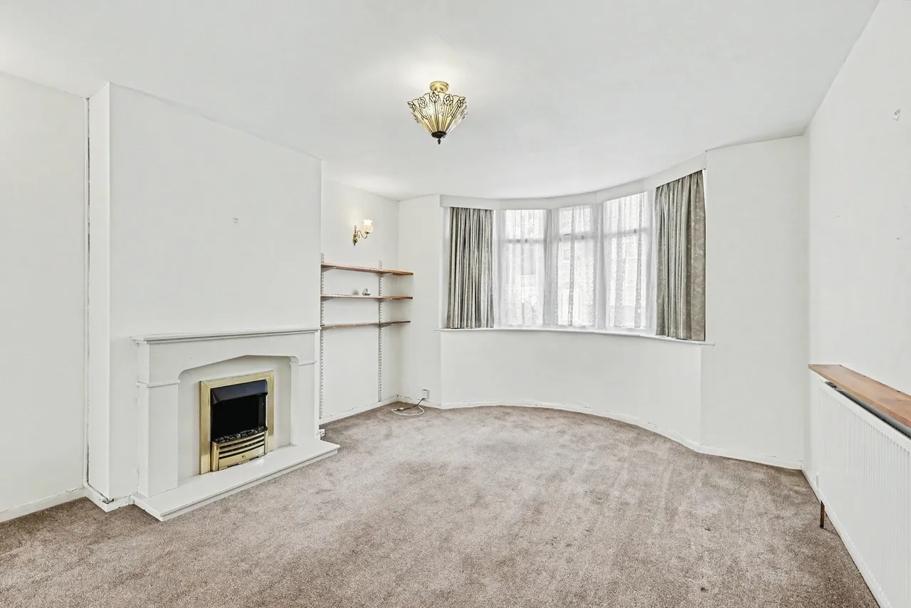 Oaklands Drive, Westone, Northampton, NN3, photo 3