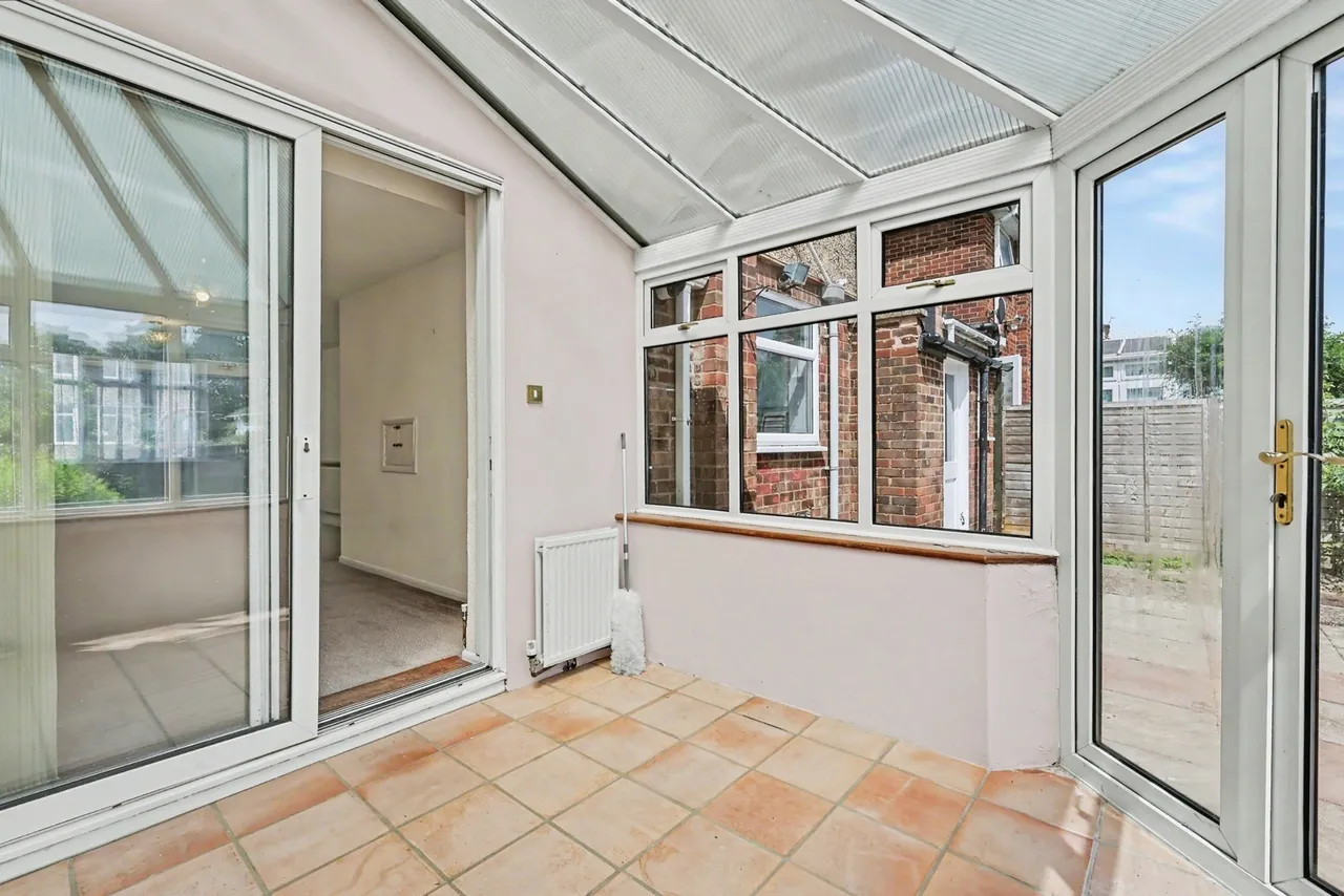 Oaklands Drive, Westone, Northampton, NN3, photo 8
