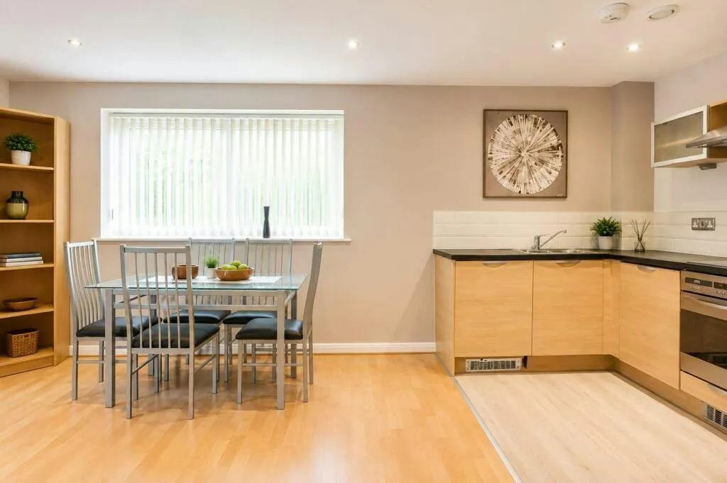 St. Lawrence Street, Caminada House, M15, photo 5