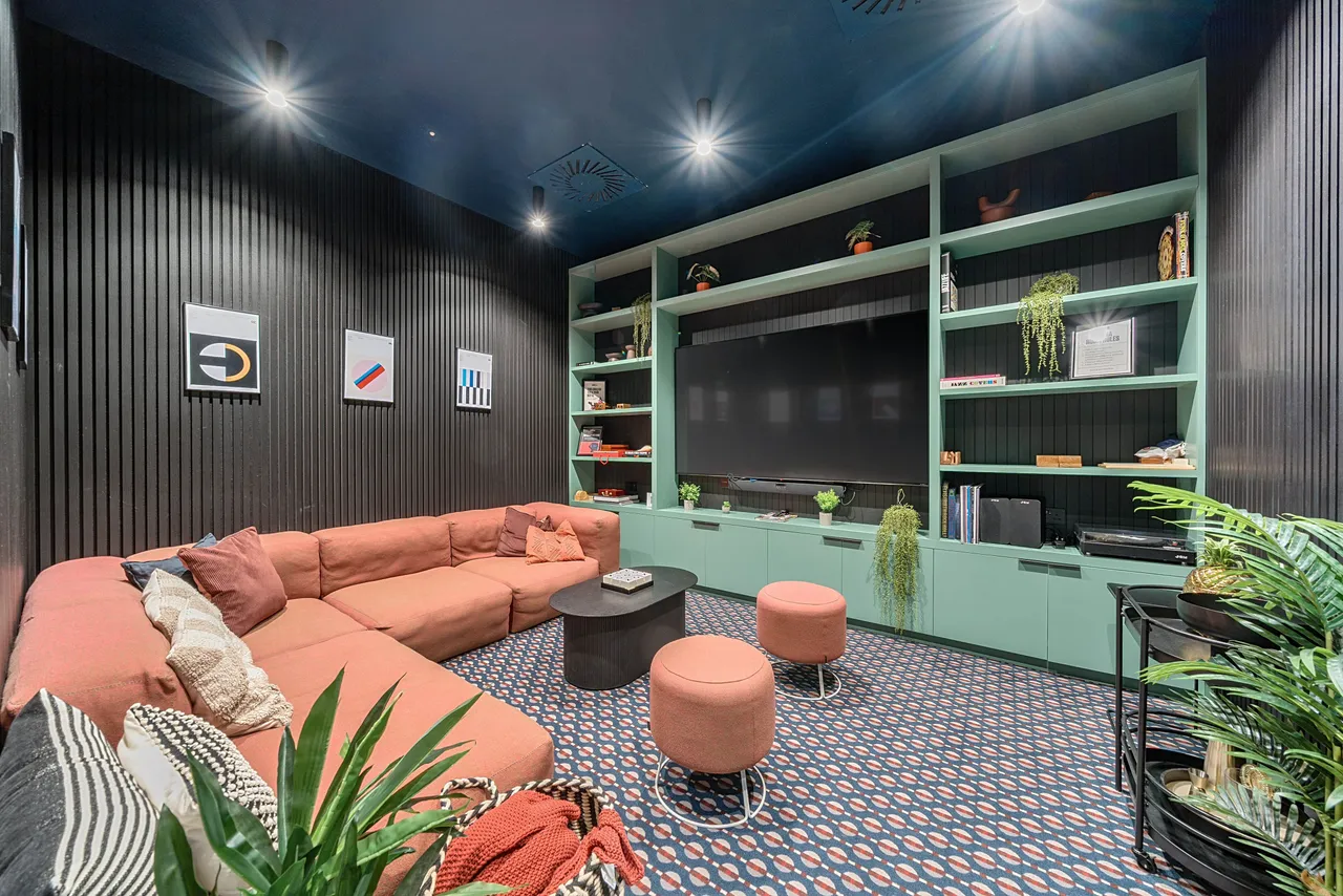 flat to rent — Flat 38, Amity House, London