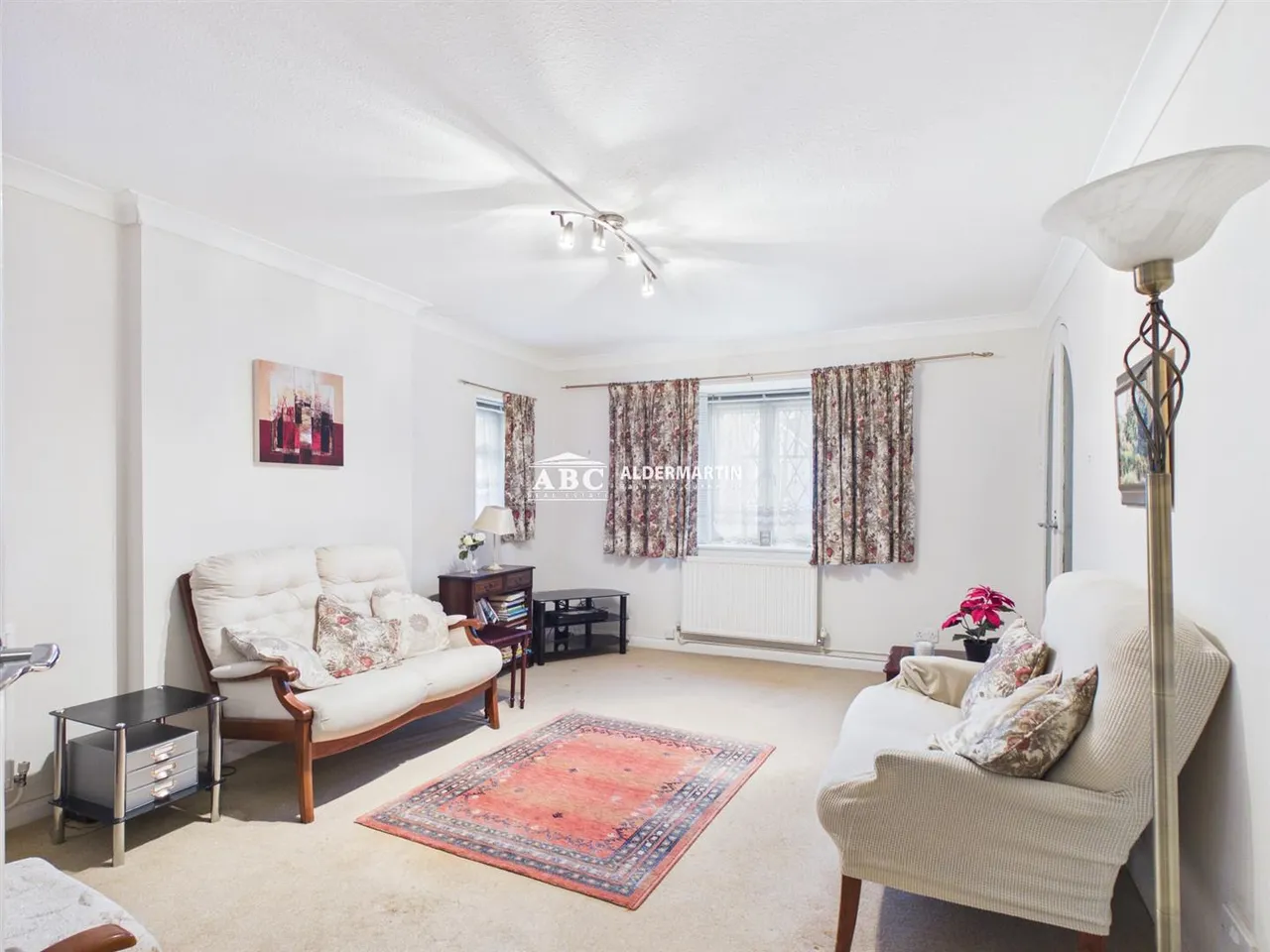 Edgwarebury Lane, Edgware, photo 2