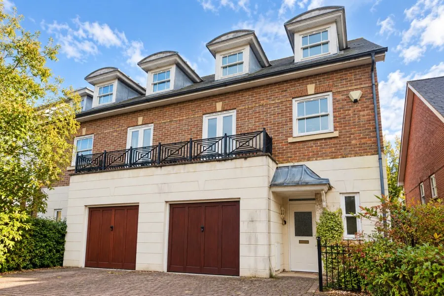 4 bed house to rent, Lancaster Avenue, Guildford, GU1