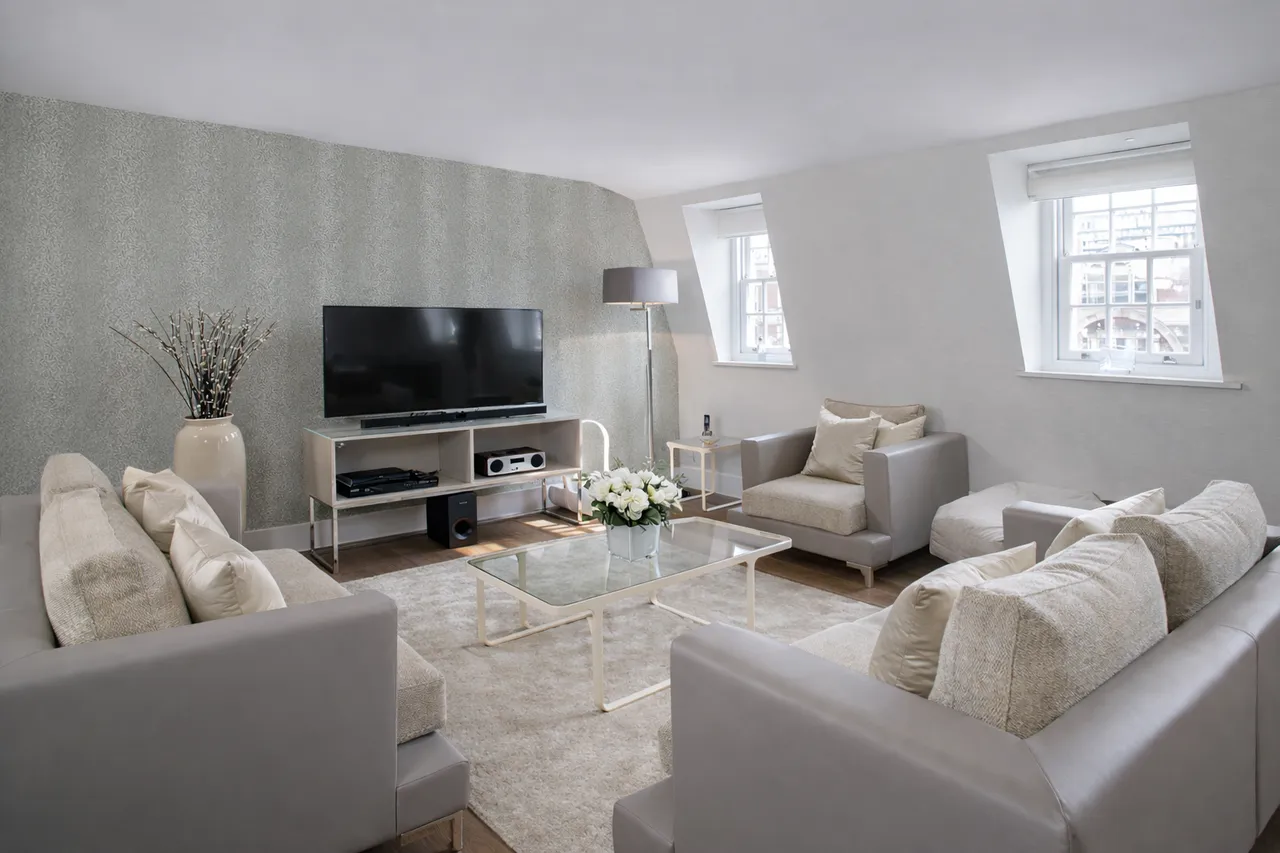 Brompton Road, SW3, photo 2