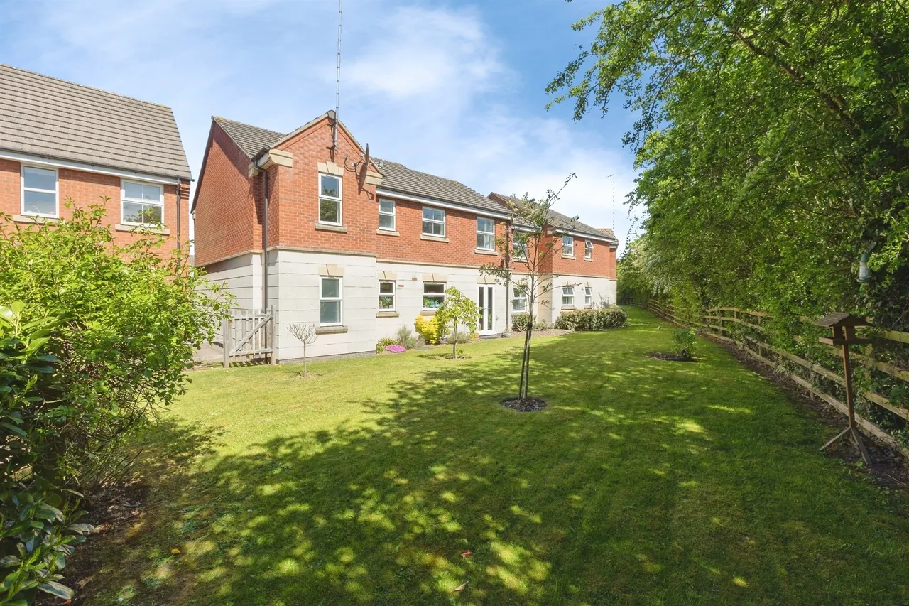 Loughland Close, Blaby, LE8, photo 6