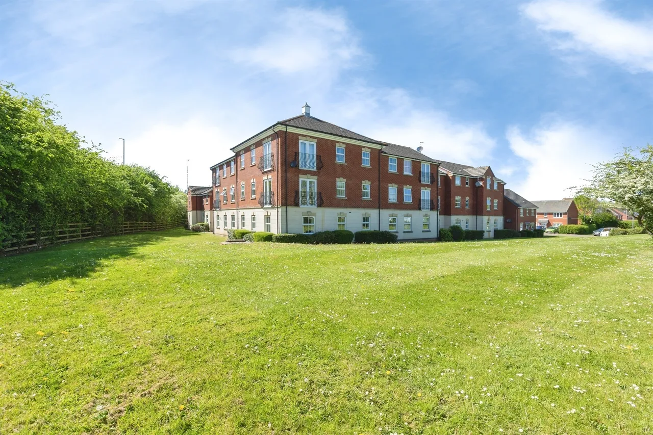 Loughland Close, Blaby, LE8, photo 18