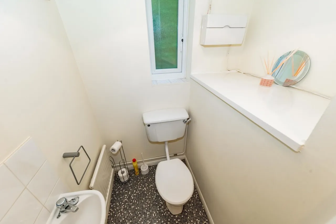 Owlsmoor, Sandhurst, GU47, photo 9