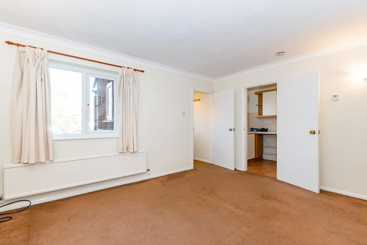 Owlsmoor, Sandhurst, GU47, photo 3