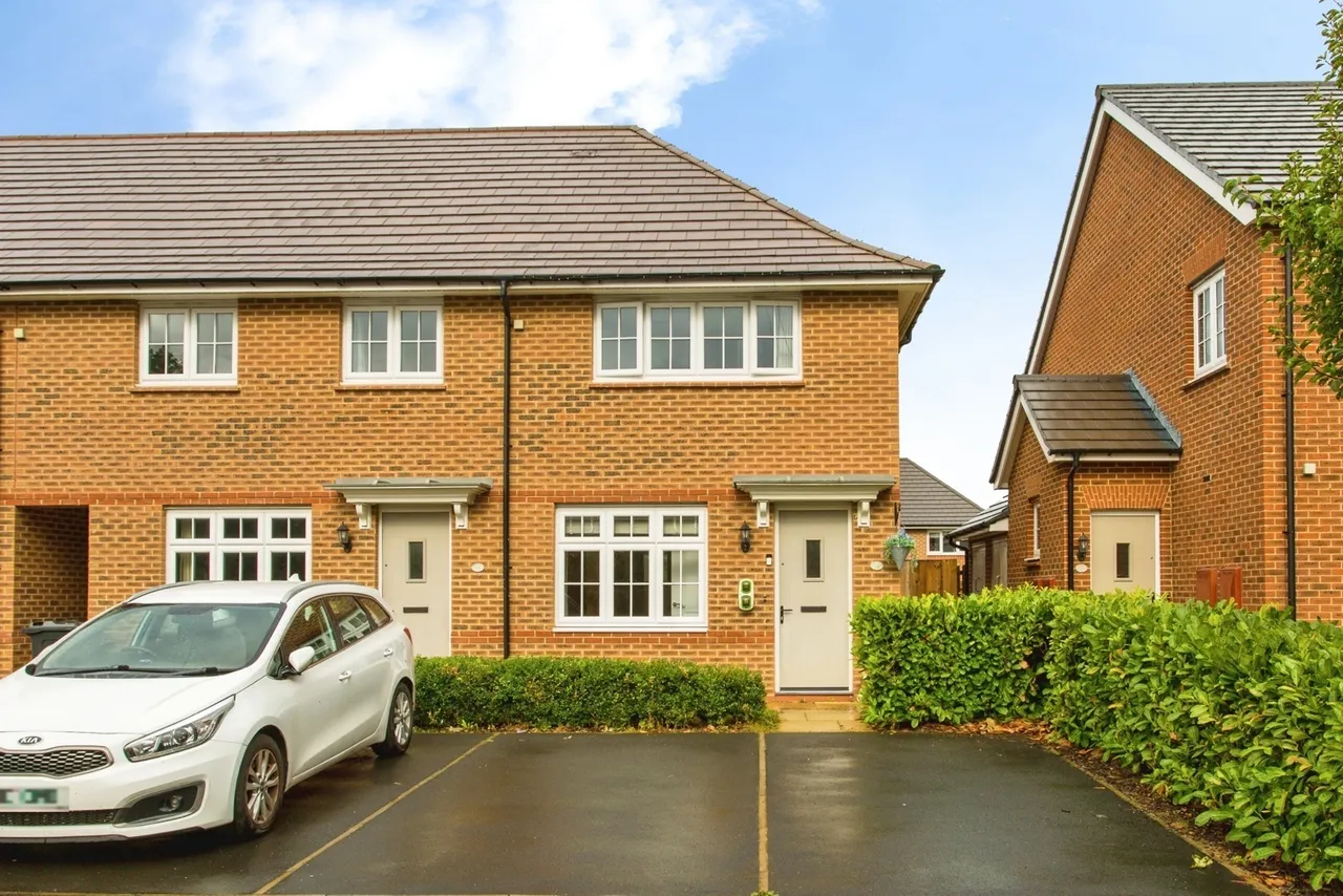 2 bed house for sale, Lily Court, Leyland, PR25