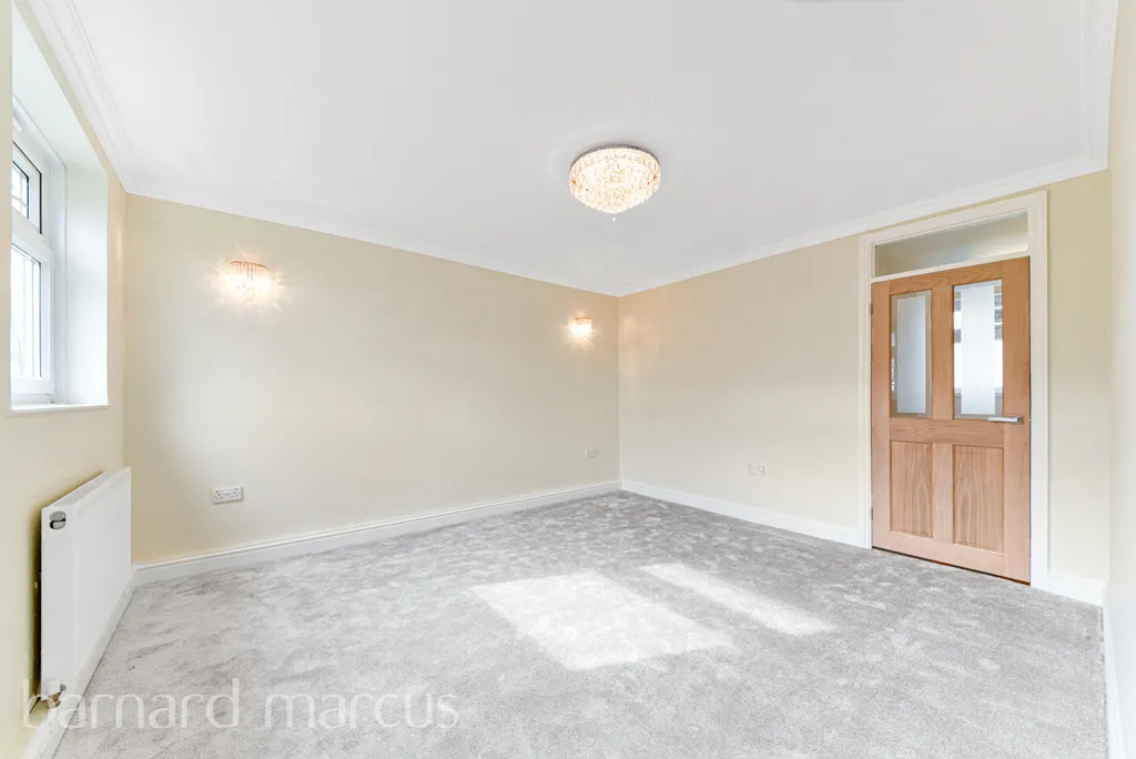Gressenhall Road, London, SW18, photo 3