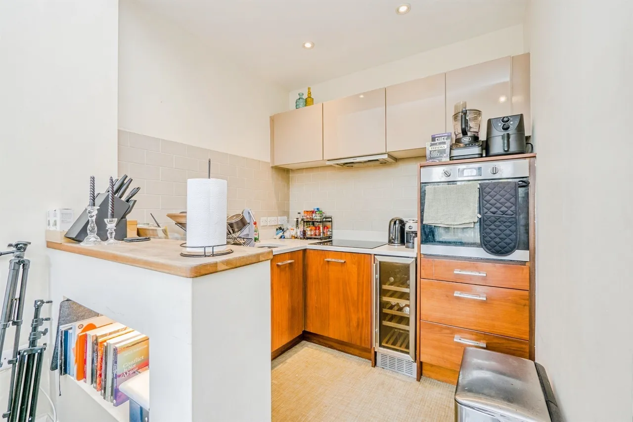 Cathedral Road, Cardiff, CF11, photo 9