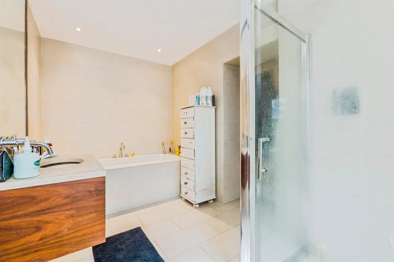 Cathedral Road, Cardiff, CF11, photo 15