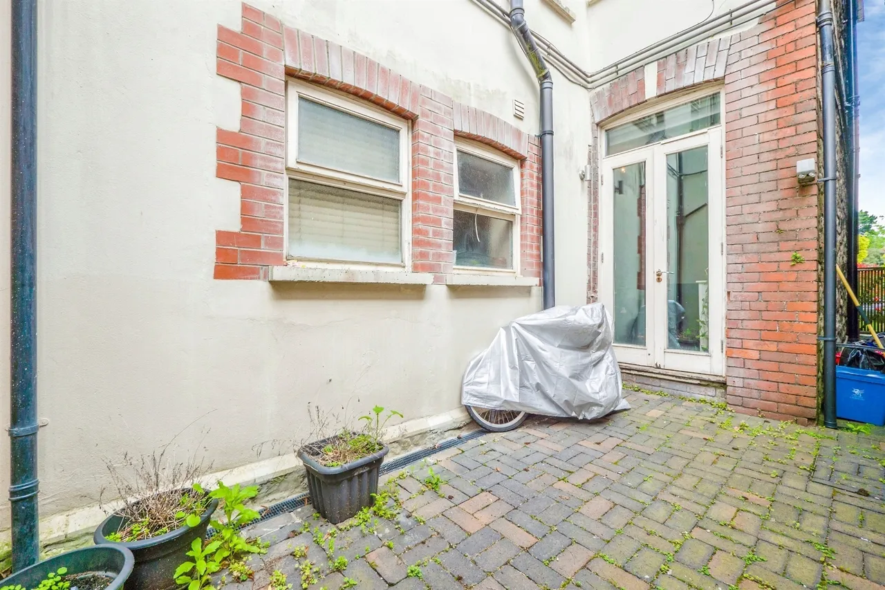 Cathedral Road, Cardiff, CF11, photo 18