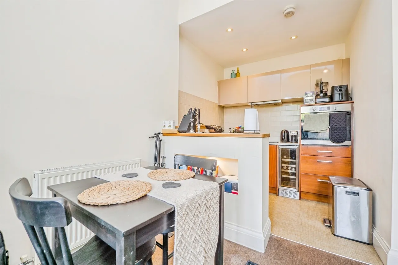 Cathedral Road, Cardiff, CF11, photo 8