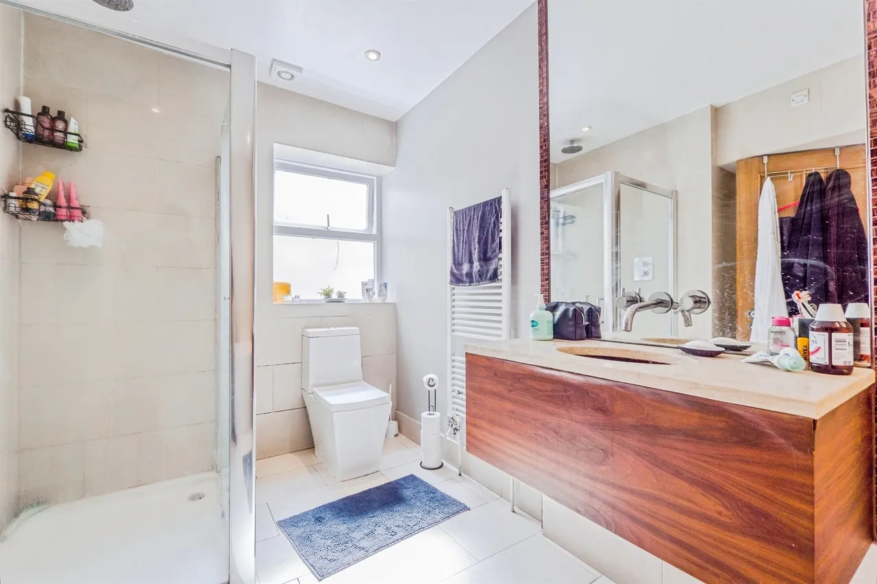 Cathedral Road, Cardiff, CF11, photo 17