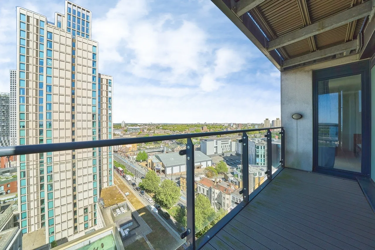 Ward Road, London, E15, photo 9