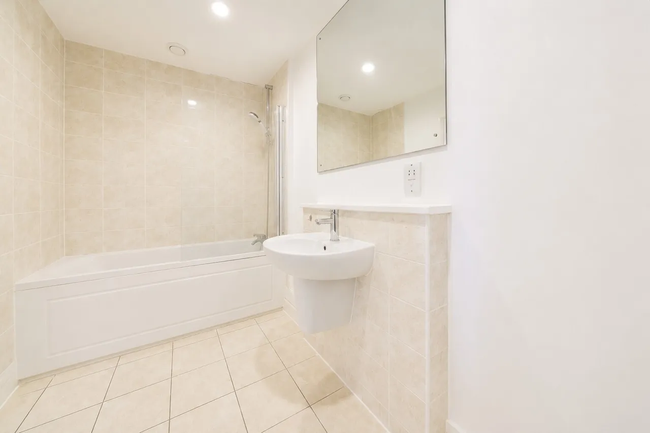 Ward Road, London, E15, photo 7