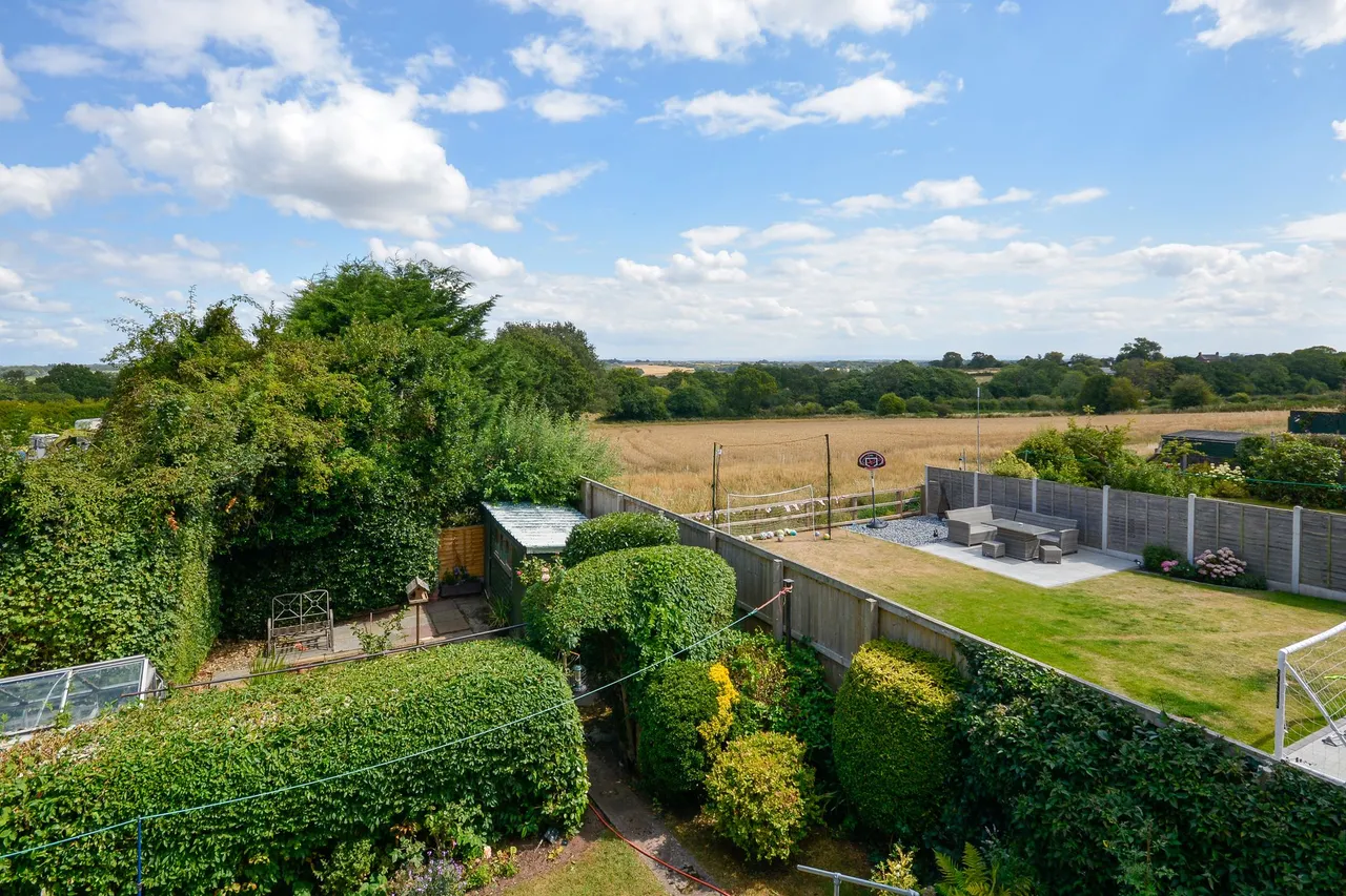 Fairways, Frodsham, photo 17