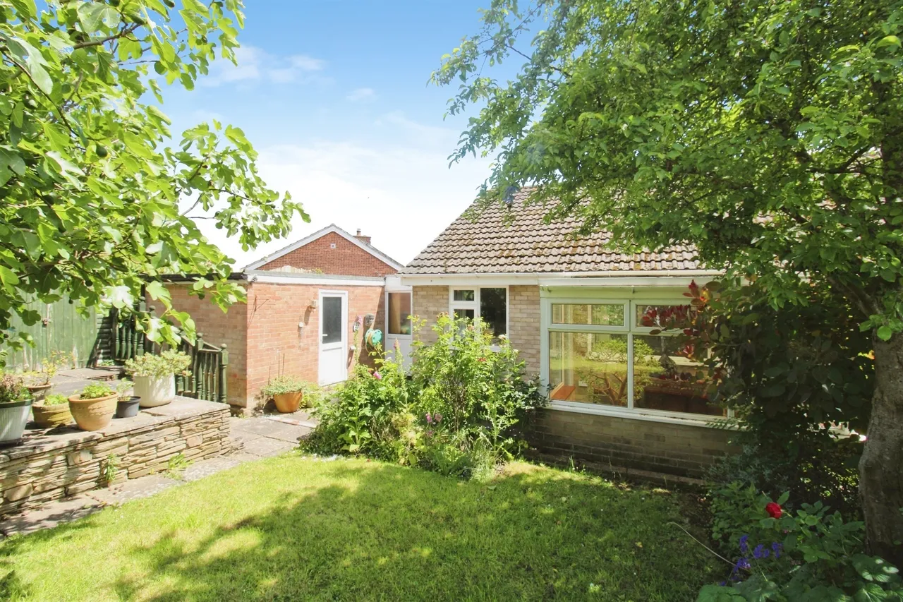 Dart Close, Oadby, LE2, photo 14