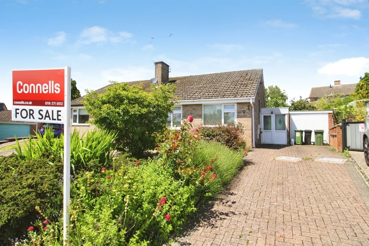 2 bed house for sale, Dart Close, Oadby, LE2