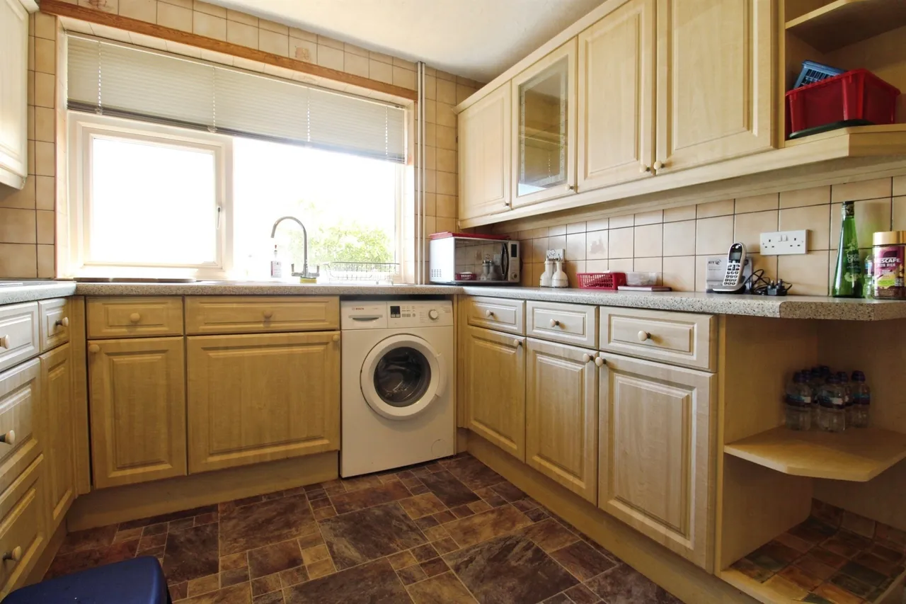 Dart Close, Oadby, LE2, photo 6