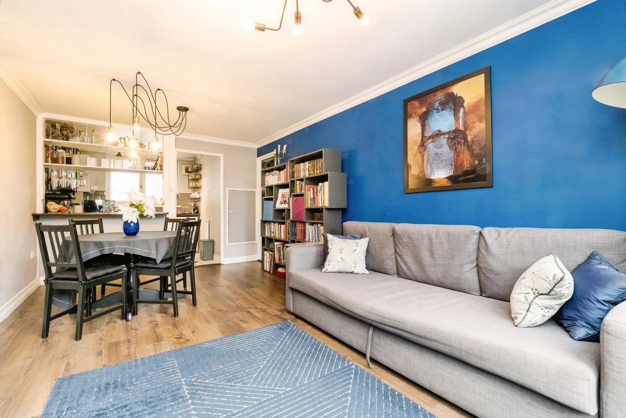 Tiptree Crescent, Clayhall, Essex, IG5, photo 9