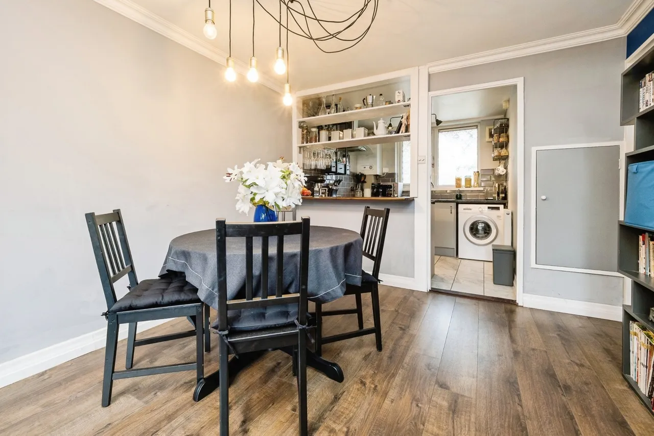 Tiptree Crescent, Clayhall, Essex, IG5, photo 8
