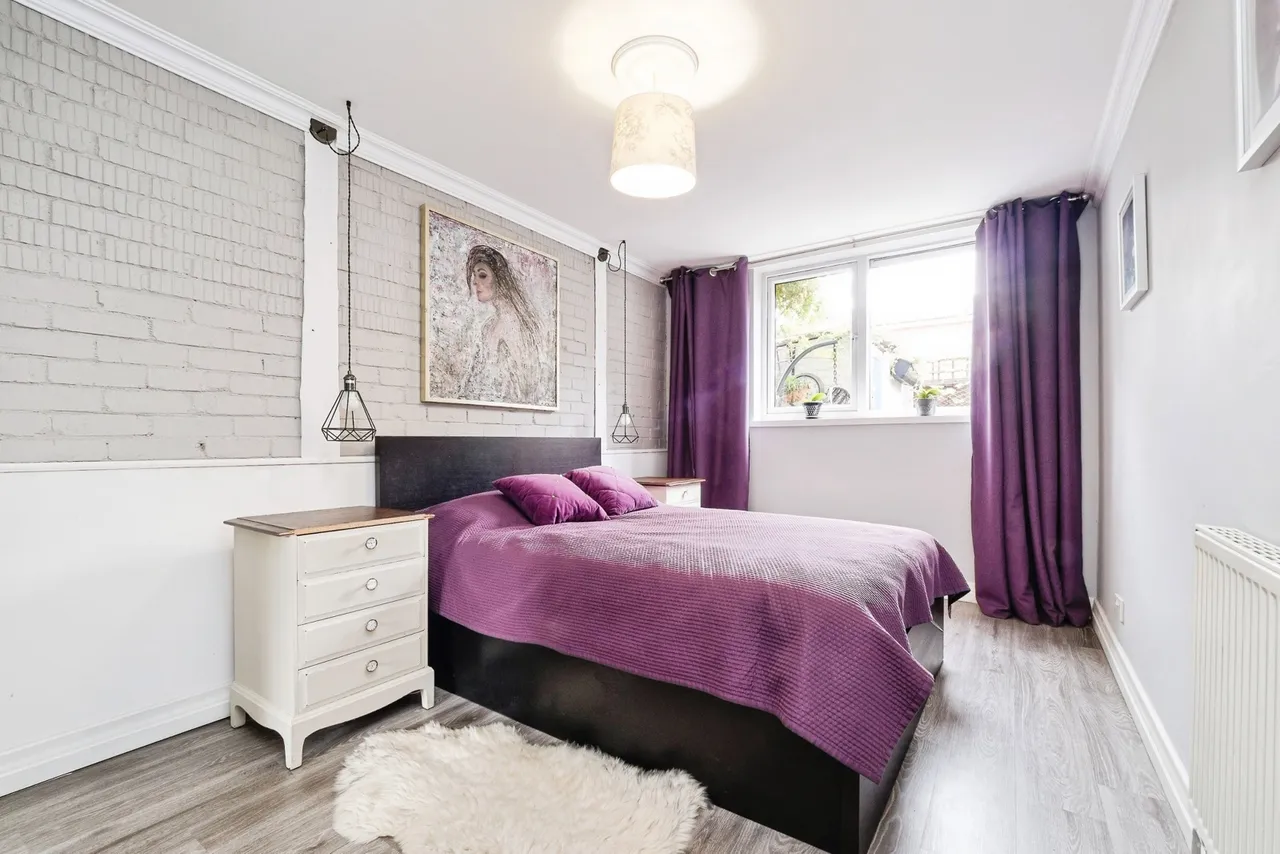 Tiptree Crescent, Clayhall, Essex, IG5, photo 2