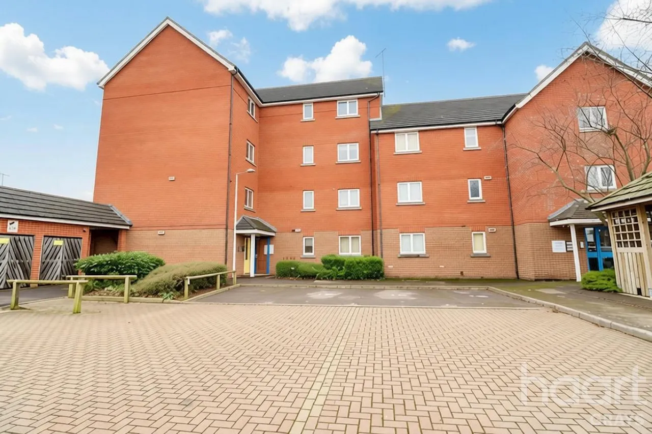 1 bed flat for sale, Worthing Close, Grays, RM17
