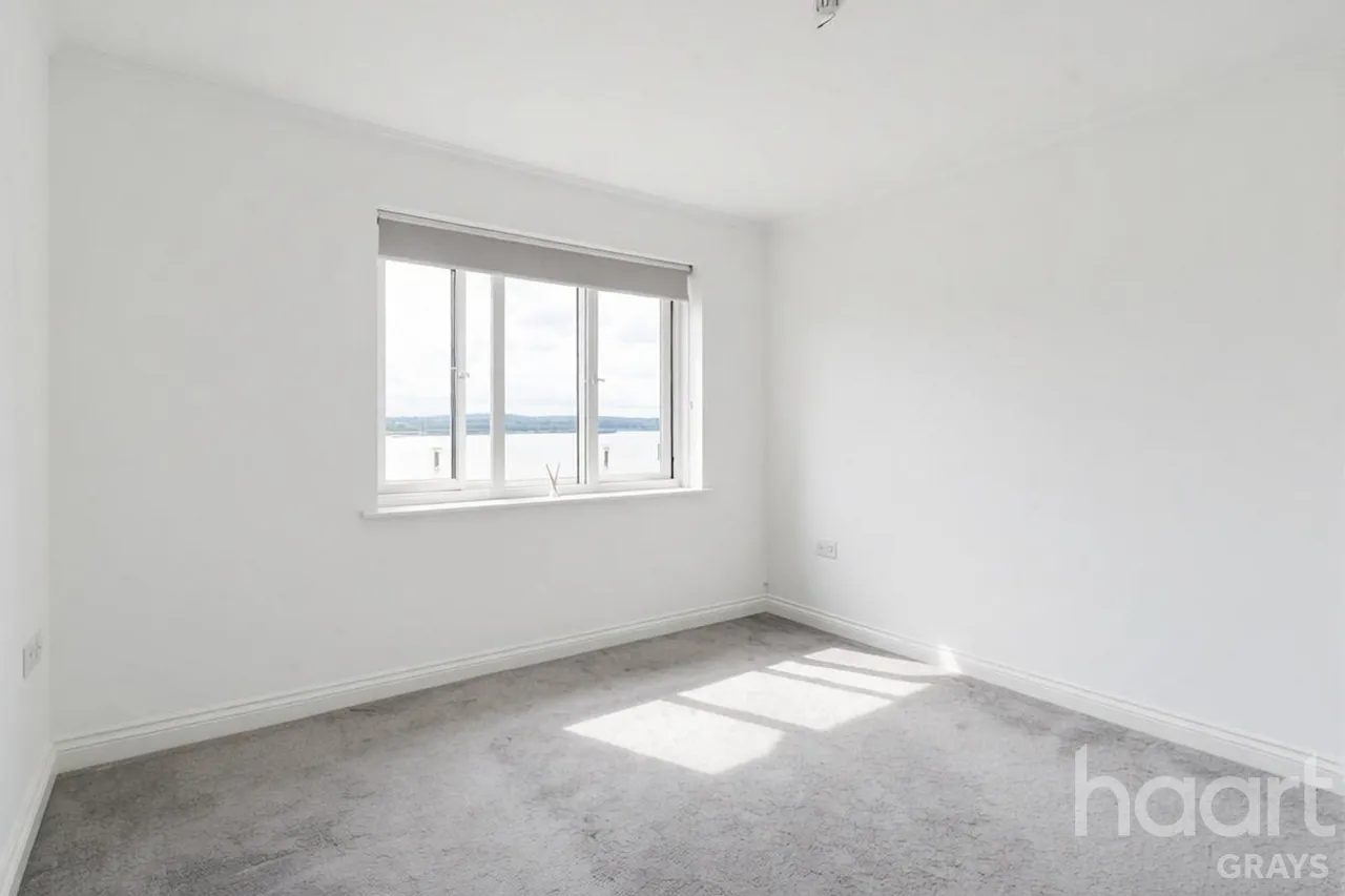Worthing Close, Grays, RM17, photo 9