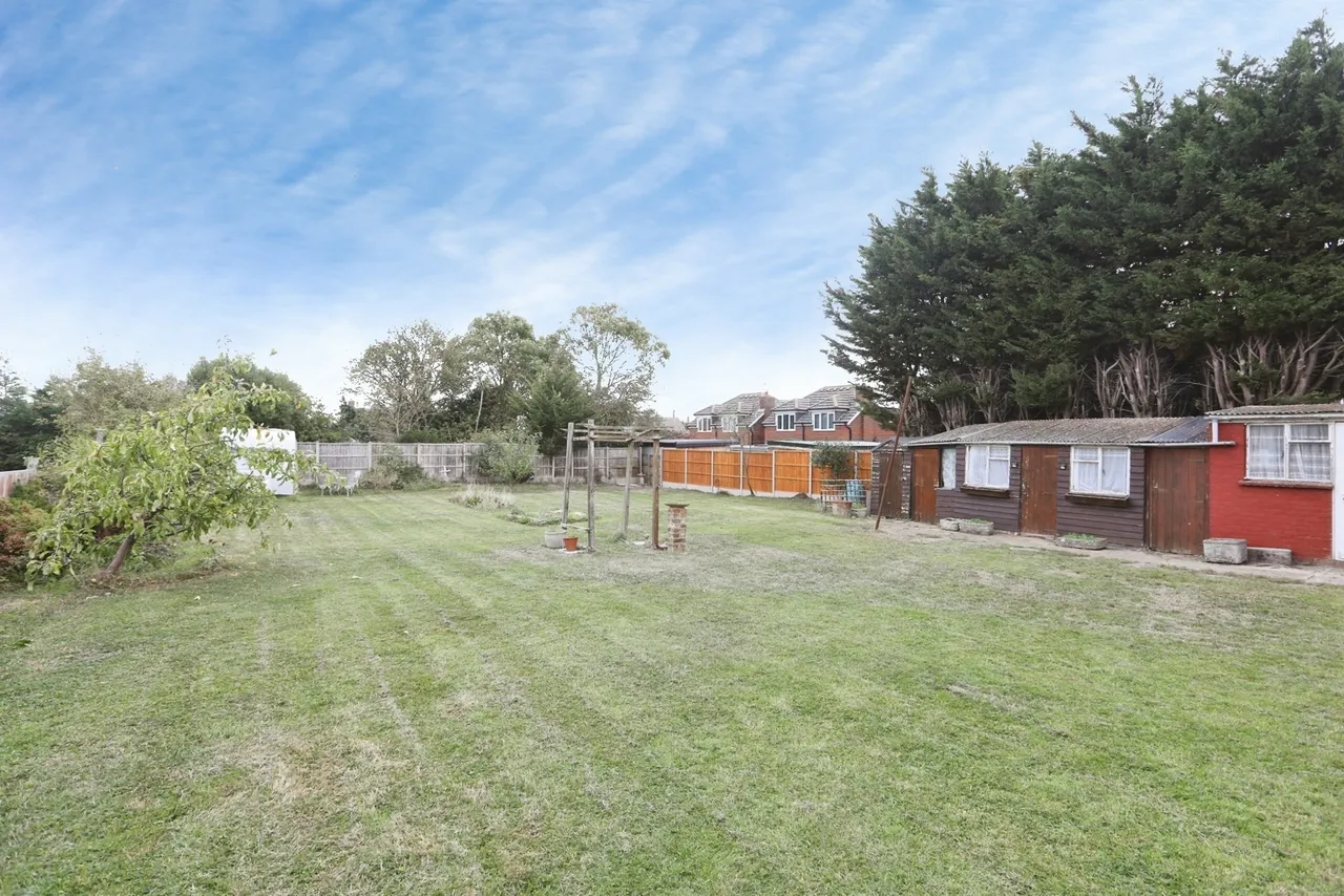 Augustine Road, Minster on Sea, ME12, photo 2
