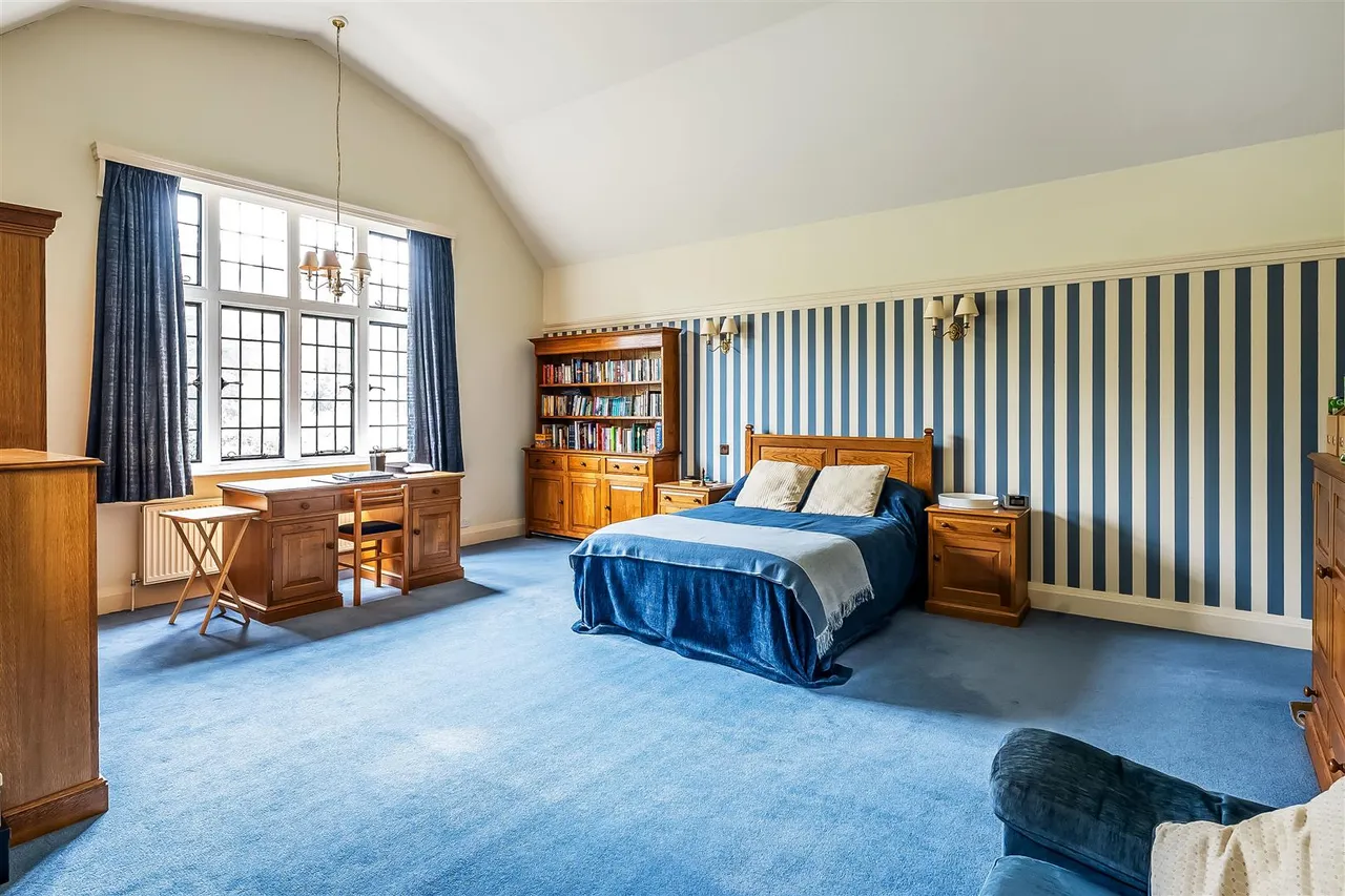 The Warren, Ashtead, KT21, photo 34