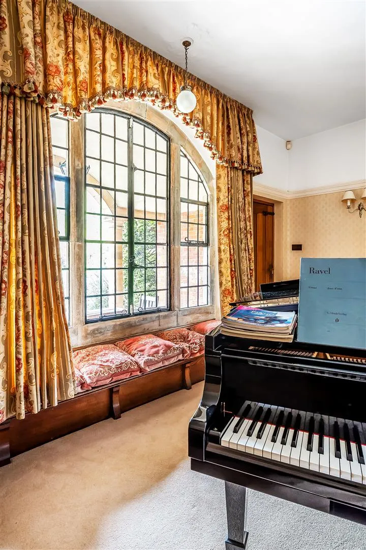 The Warren, Ashtead, KT21, photo 49