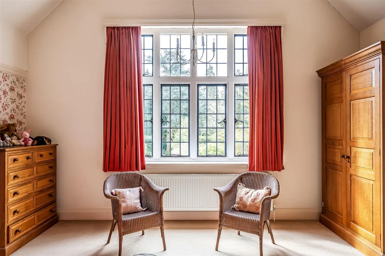The Warren, Ashtead, KT21, photo 12