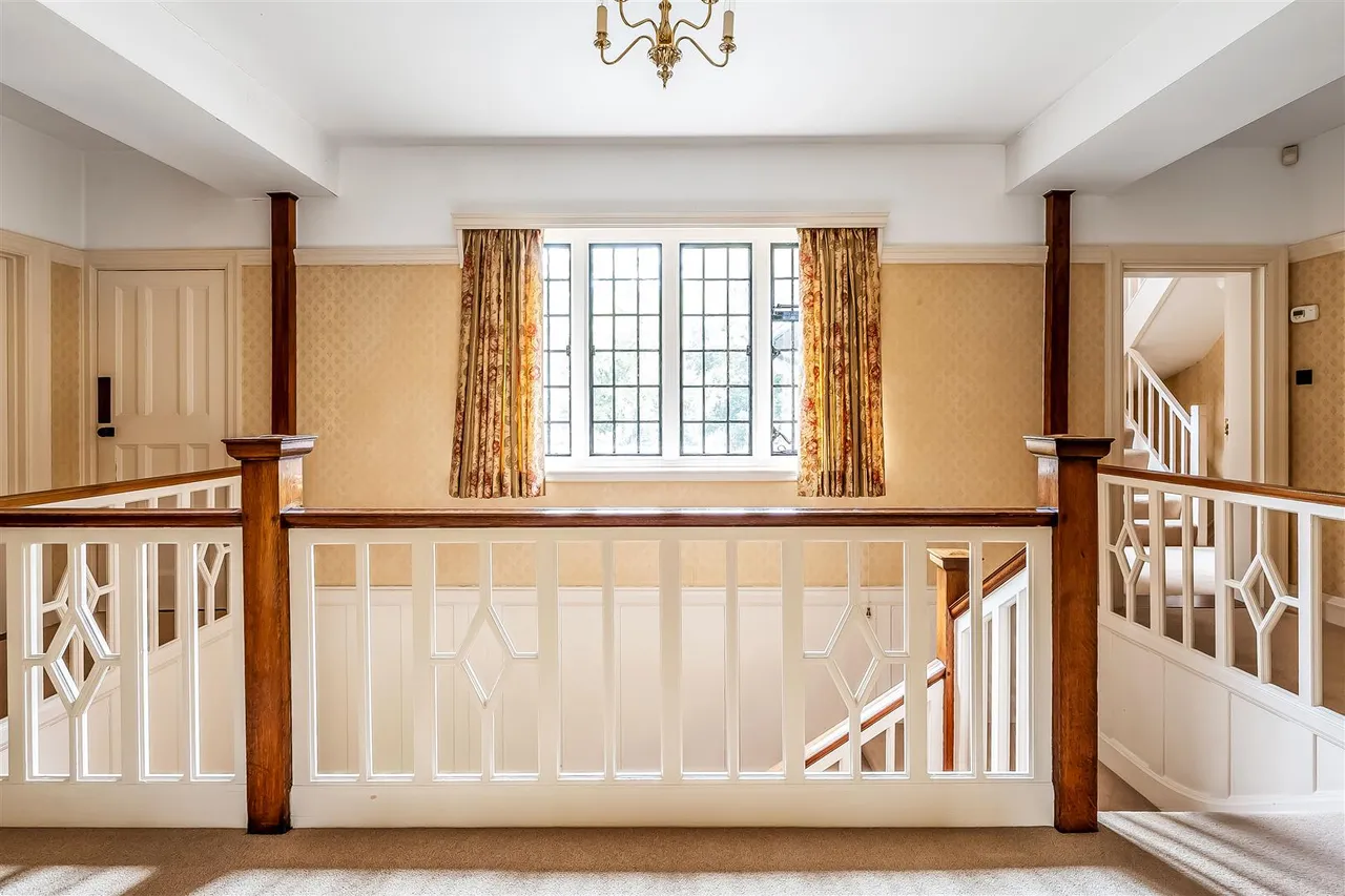 The Warren, Ashtead, KT21, photo 26