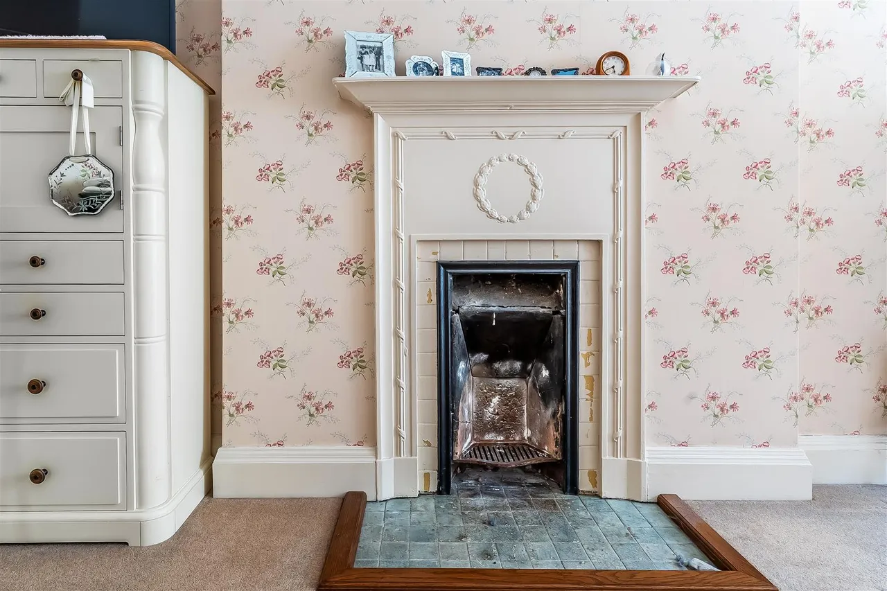 The Warren, Ashtead, KT21, photo 23