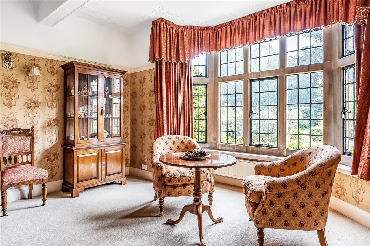 The Warren, Ashtead, KT21, photo 42