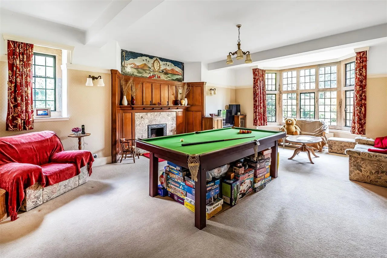 The Warren, Ashtead, KT21, photo 7