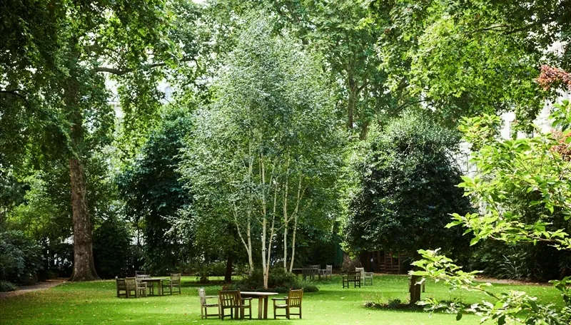 Garden House, Kensington Gardens Square, London, W2, photo 2
