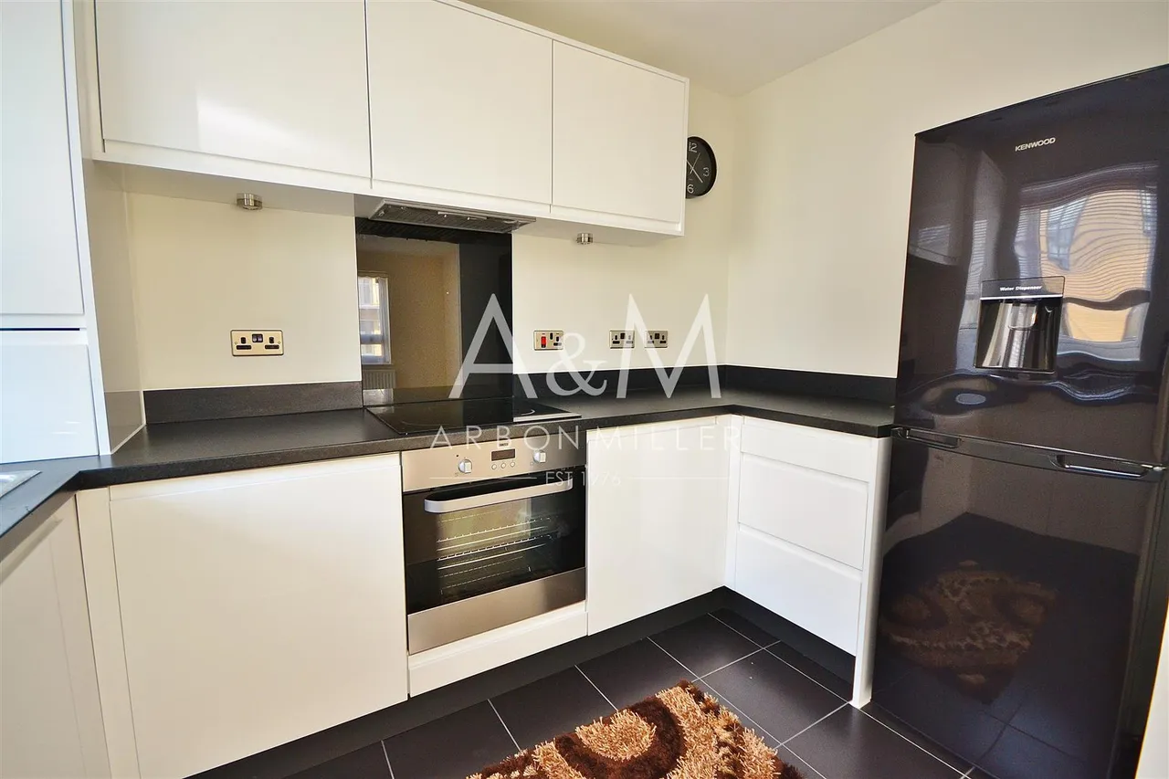 Albert House, Reservoir Way, IG63FE, photo 3